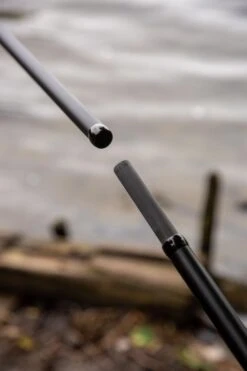 Ultimate Adventure Carp Net 42'' With 2pcs Handle -Karper Tackle Verkoop 4769cd340f0b2189