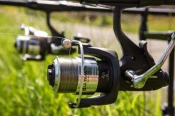 Ultimate FSX Vrijloopmolen 4000, 3 Stuks! -Karper Tackle Verkoop b9482effa0492e45